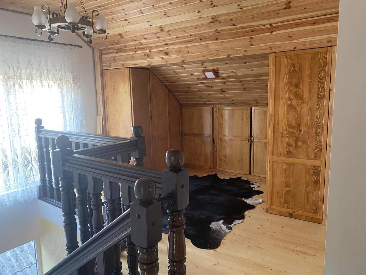 Acasa La Tulucu Hotell Bîrsana Eksteriør bilde